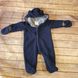 Magnetic Me hooded bunting